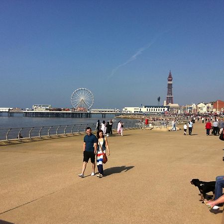 The Royal Windsor Hotel Blackpool Buitenkant foto