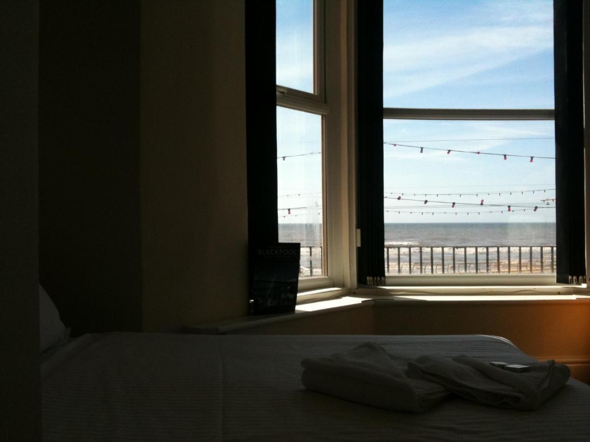 The Royal Windsor Hotel Blackpool Buitenkant foto